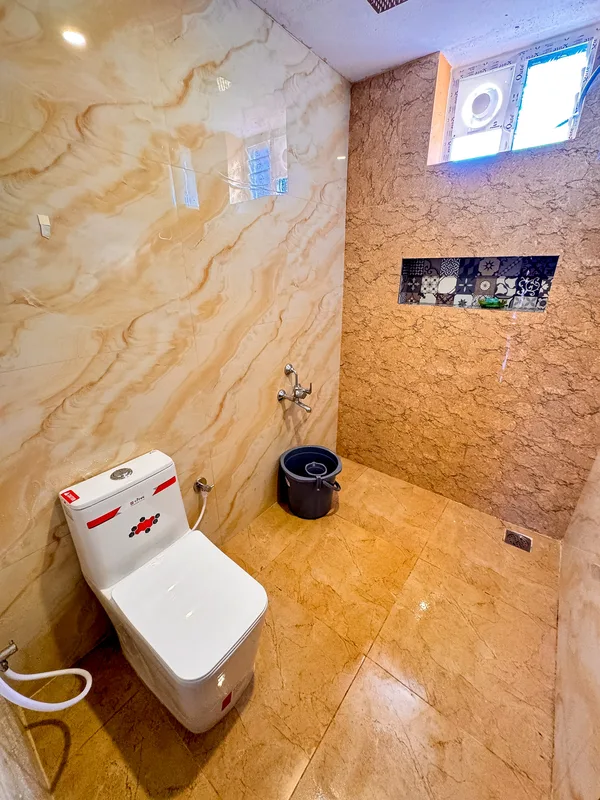 La Mithila Resort Pondicherry - Deluxe Suite Room, bathroom amenities