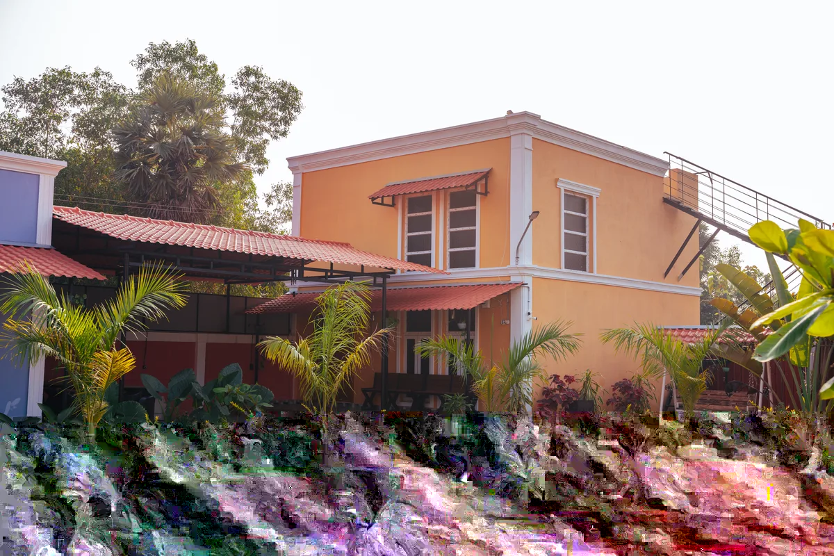 La Mithila Resort Pondicherry - suite room outdoor area with garden